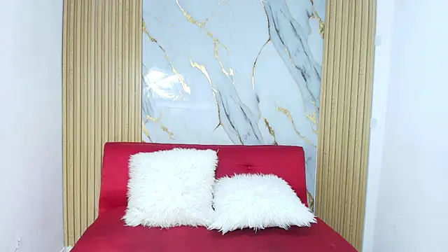 Luluu_08 live sex cam