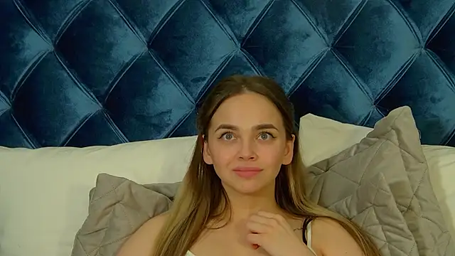 AnitaVenture's cam snapshot