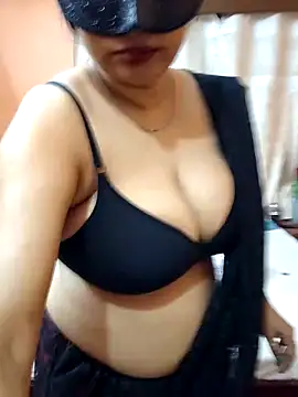 Cute-richa1 live sex cam