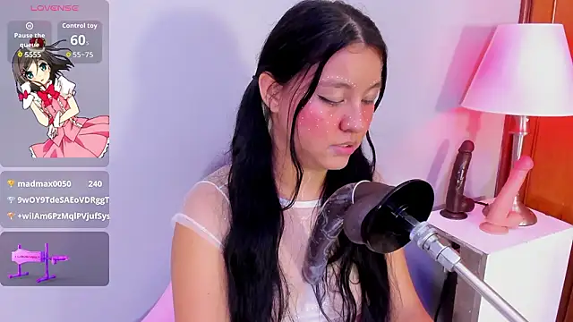 mia_celezte's cam snapshot