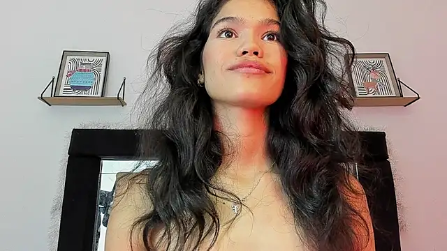 emycarver09's cam snapshot