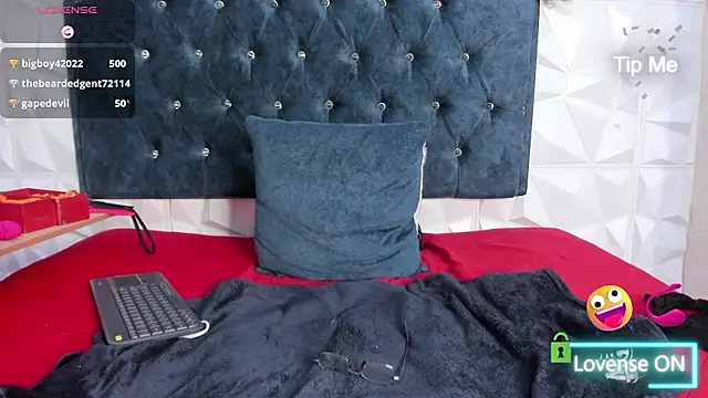 Caroline_daring's cam snapshot