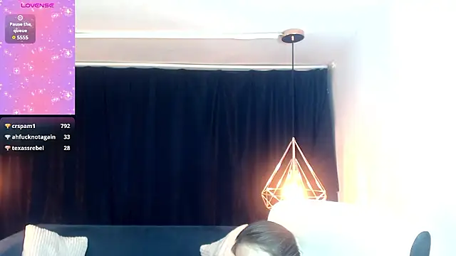 Afina_Youngful's cam snapshot