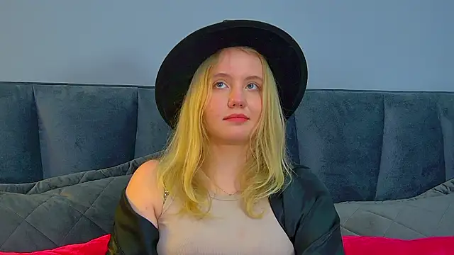 EmilyEvanse's cam snapshot