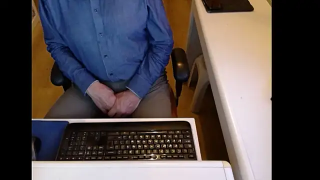 dutchpornking live sex cam