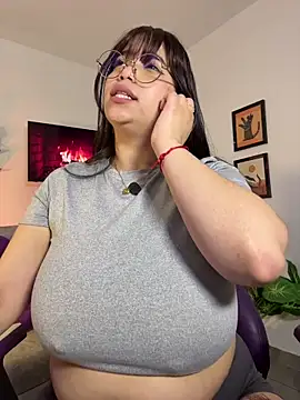 tati_reyess's cam snapshot