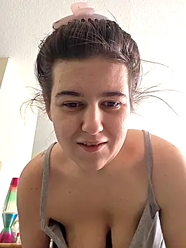 Ashlovescannabis's cam snapshot