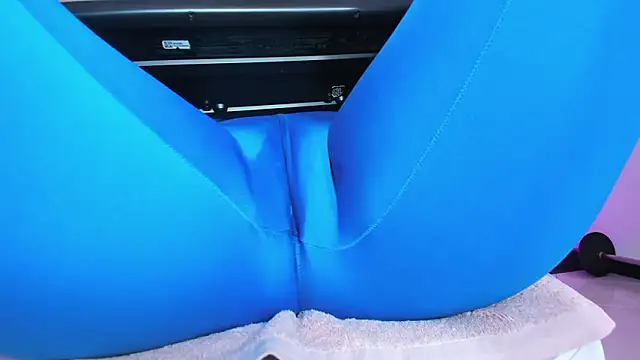 cristal_crossfitx's cam snapshot