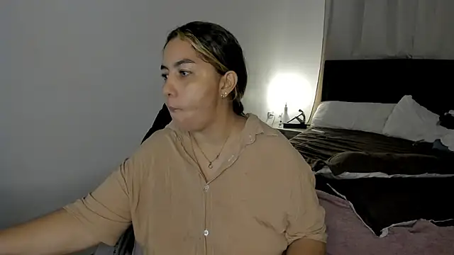 brithany_olson25's cam snapshot