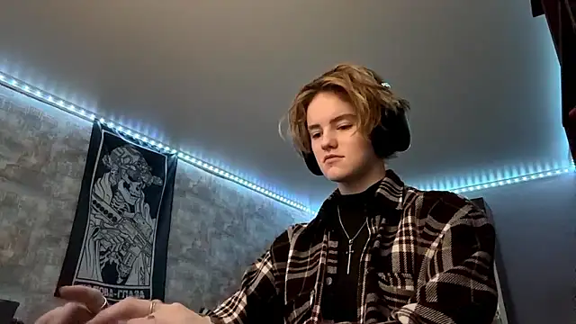 CutieGoga's cam snapshot