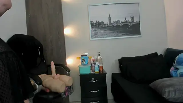 Cheryl_JONES live sex cam