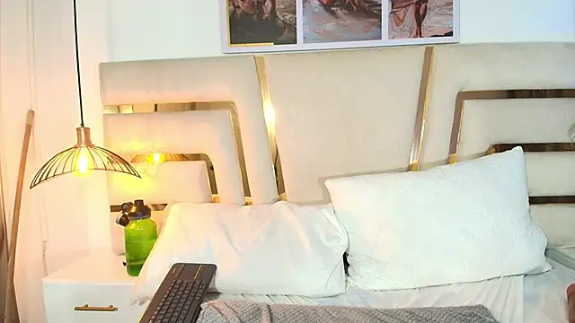 Slut_Milf_'s cam snapshot