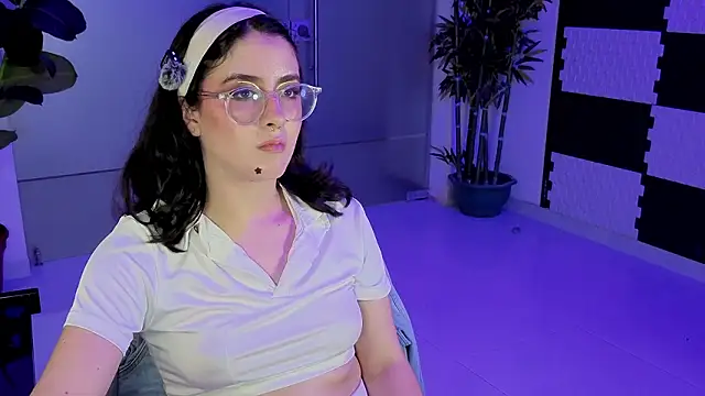 LiLLiAnderson's cam snapshot