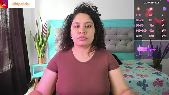 megannn-diamonts's cam snapshot