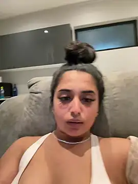 LilMisIndianx's cam snapshot