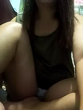 Lovelyclaya's cam snapshot