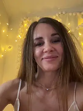 LucieMack's cam snapshot