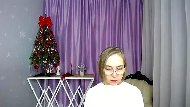 queen_a_n_i's cam snapshot