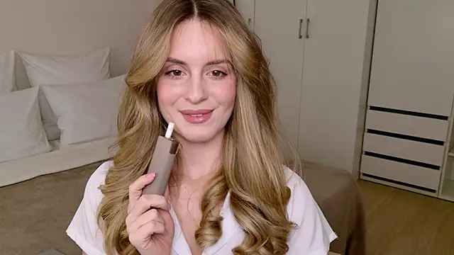 RozzitaBedberry's cam snapshot