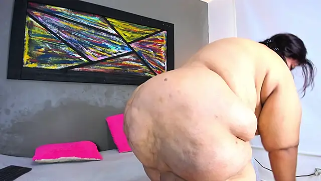 Charlotte_curvy_'s cam snapshot