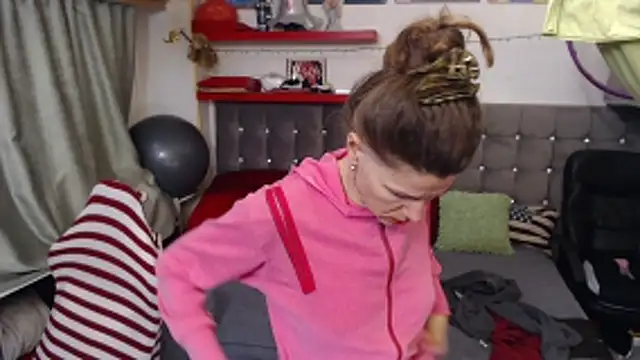 kellyterapy's cam snapshot