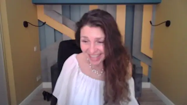 EllaLong's cam snapshot