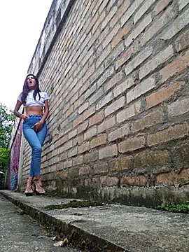 Yuky_ta live sex cam