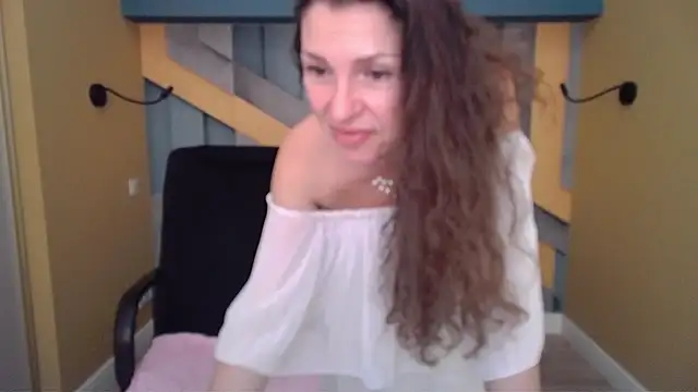 EllaLong live sex cam