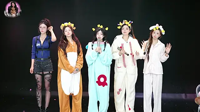 Shiny-girl7788's cam snapshot