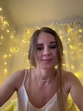 LucieMack's cam snapshot