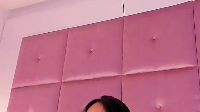 RouseWhitte's cam snapshot