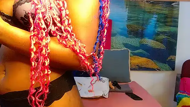 Lisa-001's cam snapshot