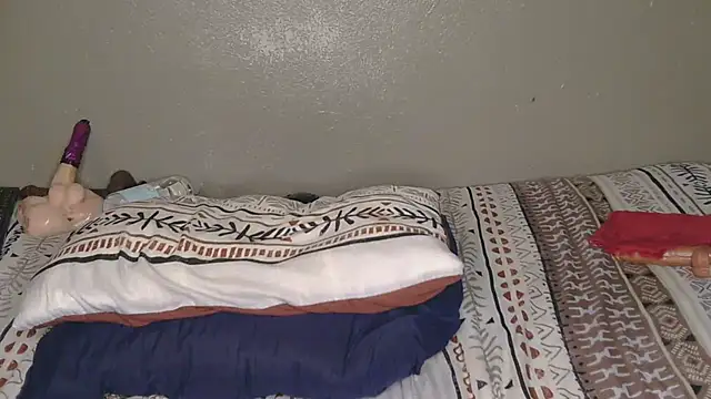 CherieBlushX's cam snapshot