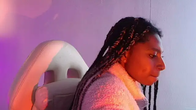 Queen_perla_'s cam snapshot