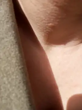 Rouzalinda_1's cam snapshot