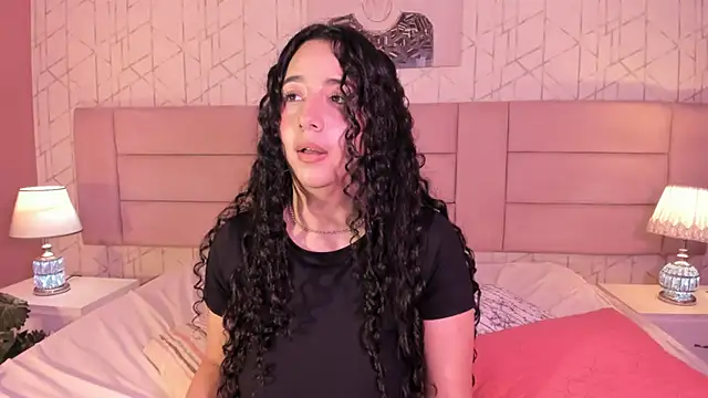 BellaSwwan's cam snapshot