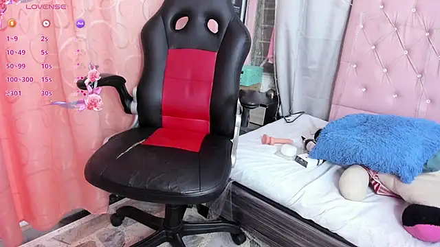 NaylaAbadi's cam snapshot