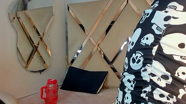 Ladymadinght's cam snapshot