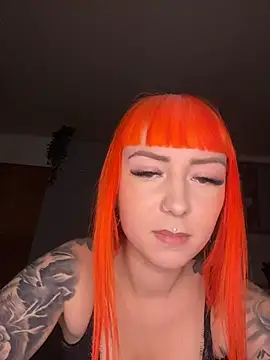 ScarletVixenLive's cam snapshot