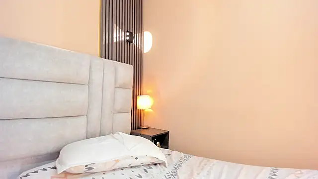 EYMI_TOMSOM's cam snapshot