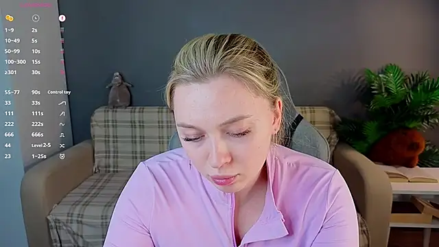 christie_luv's cam snapshot