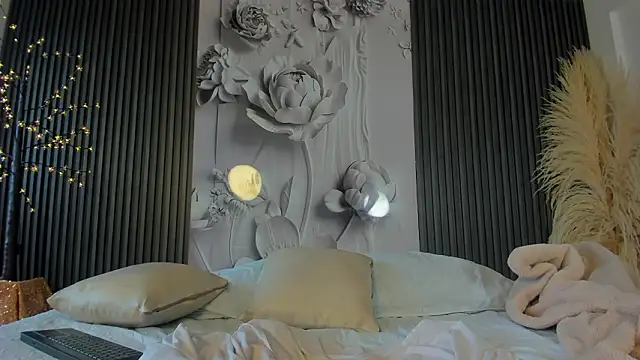 CleoFoxx_'s cam snapshot