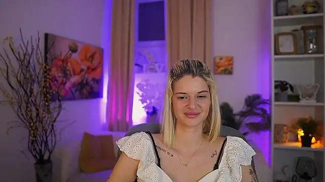 _Kitty_Cute_'s cam snapshot