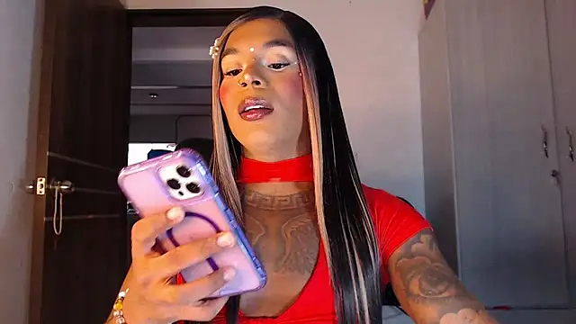 mistressbigcock777's cam snapshot