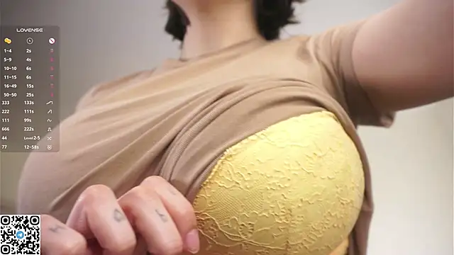 RoxannaCarver live sex cam