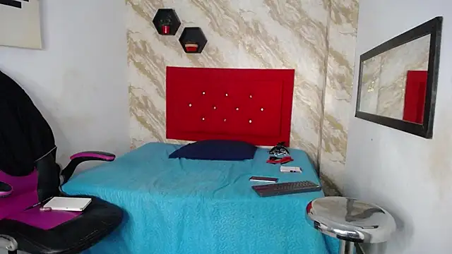 issa__love's cam snapshot