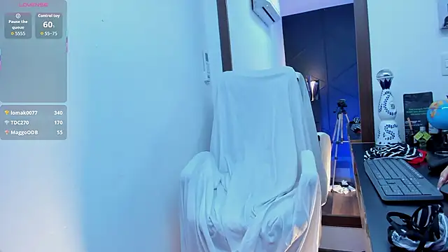 ALICESANDOVAL's cam snapshot