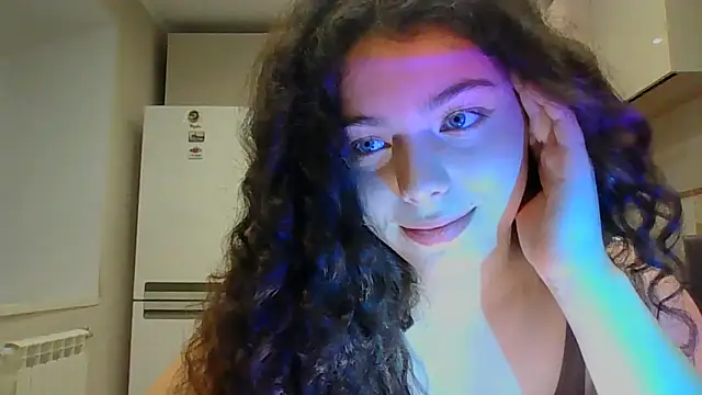 Dianasi's cam snapshot