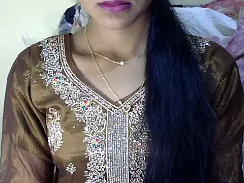 Khushi_v's cam snapshot