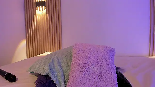 Izelevans's cam snapshot